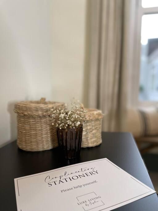New Luxury For 2024 - Central Plymouth House - Sleeps 10 - Access To Plymouth Town - Close To The Barbican - Pets Welcome - Parking Available - By Luxe Living By Sophia Dış mekan fotoğraf