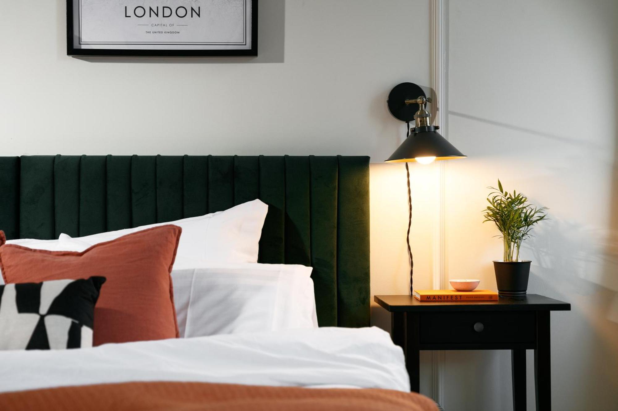 New Luxury For 2024 - Central Plymouth House - Sleeps 10 - Access To Plymouth Town - Close To The Barbican - Pets Welcome - Parking Available - By Luxe Living By Sophia Dış mekan fotoğraf