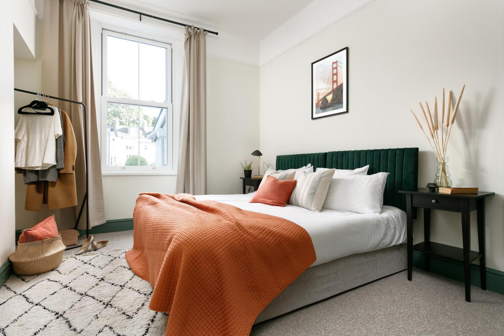 New Luxury For 2024 - Central Plymouth House - Sleeps 10 - Access To Plymouth Town - Close To The Barbican - Pets Welcome - Parking Available - By Luxe Living By Sophia Dış mekan fotoğraf